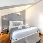 Aquarium Luxury Loft 1 - Exclusive Waterfront View *