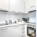 Aquarium Luxury Loft 1 - Exclusive Waterfront View