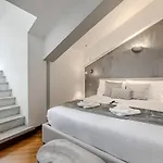 Aquarium Luxury Loft 1 - Exclusive Waterfront View 아파트