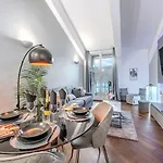Apartment Aquarium Luxury Loft 1 - Exclusive Waterfront View