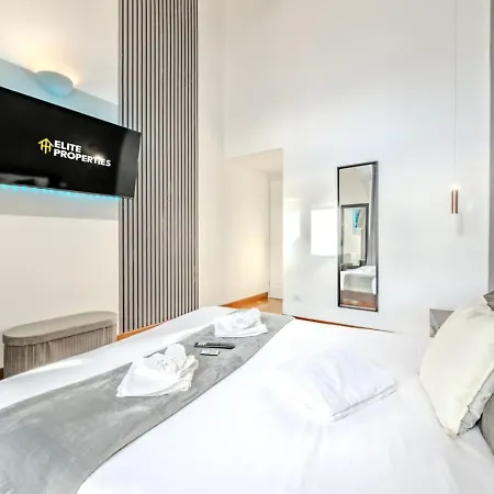 Aquarium Luxury Loft 1 - Exclusive Waterfront View Apartament