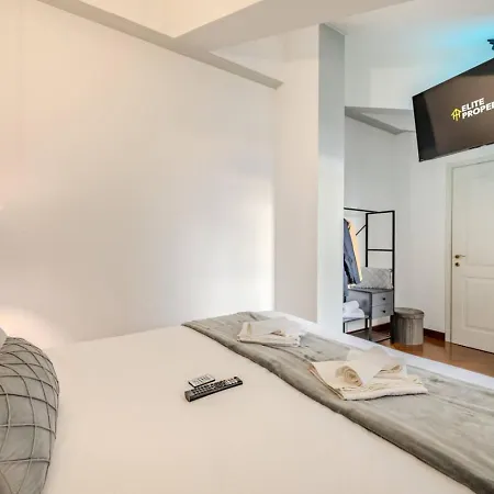 Aquarium Luxury Loft 1 - Exclusive Waterfront View Апартаменты *