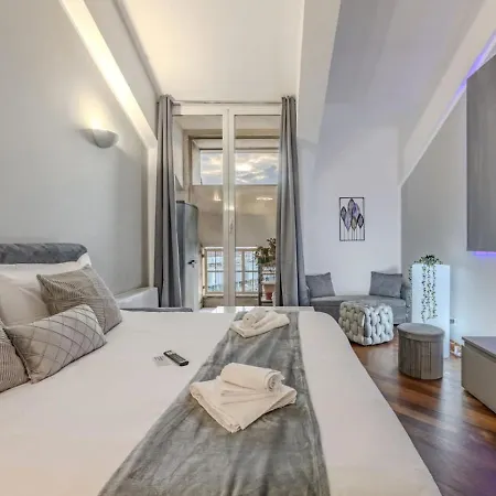 Apartament Aquarium Luxury Loft 1 - Exclusive Waterfront View *