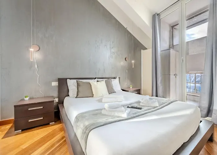 Apartment Aquarium Luxury Loft 1 - Exclusive Waterfront View