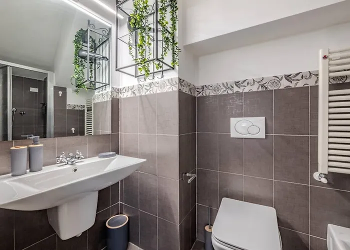 Apartment Aquarium Luxury Loft 1 - Exclusive Waterfront View