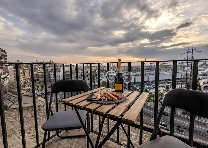 Apartment Aquarium Luxury Loft 1 - Exclusive Waterfront View